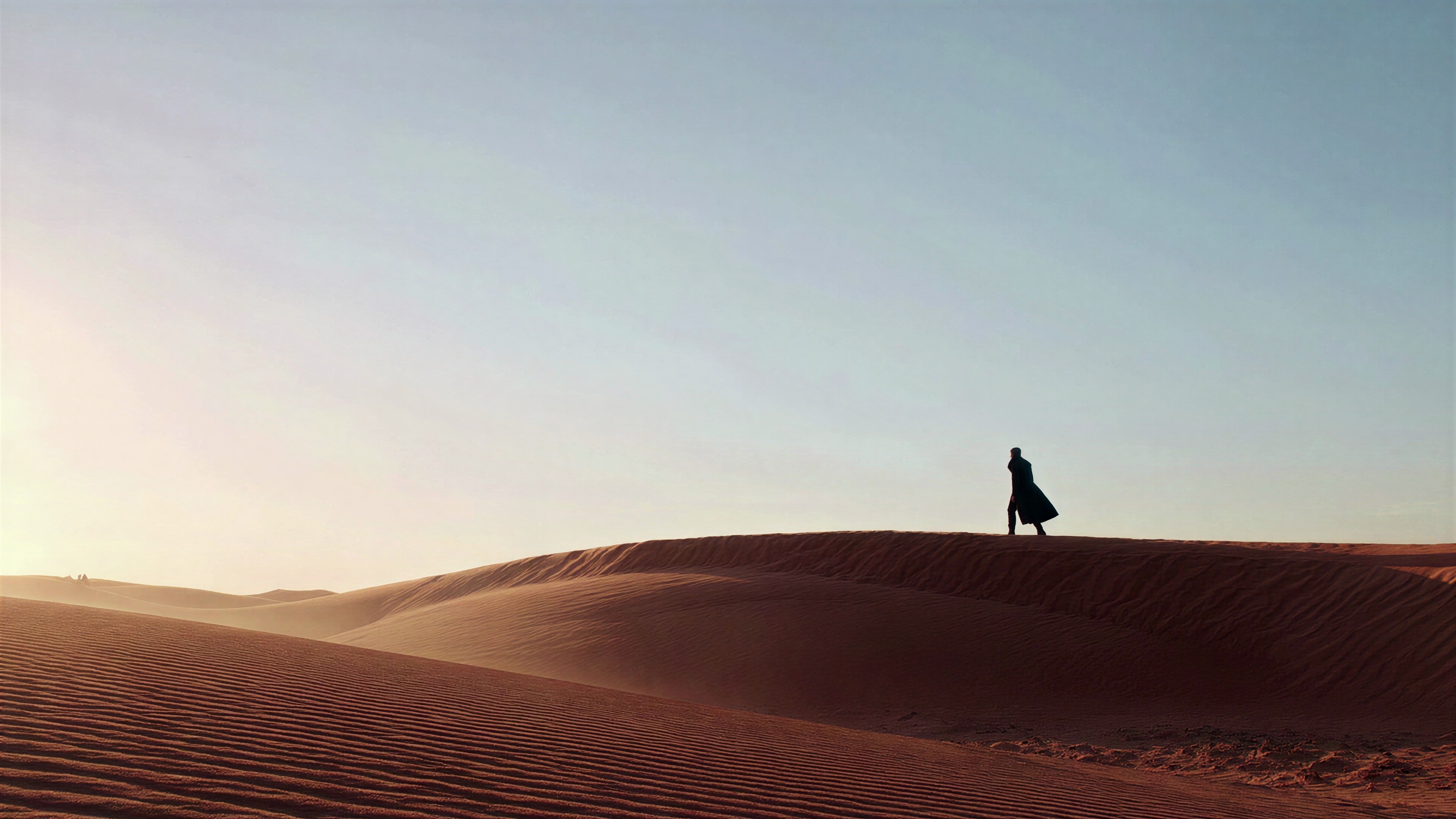 MIRAGE — fashion film on the desert dune ridge